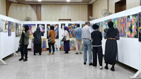 افتتاح المعرض الأول لفناني ملتقى رؤى التشكيلي بالب