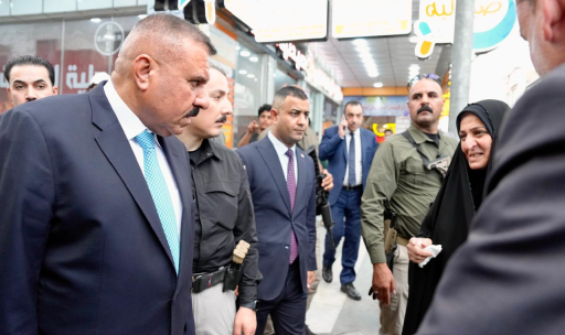   وزير الداخلية يجري جولة ميدانية في ساحة الحبوبي 