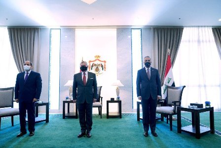 الكاظمي  من عمان " يؤكد حرص العراق على الحلّ 