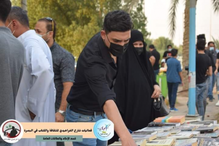 بعد توقف بسبب كورونا ..شارع الفراهيدي في البصرة يع