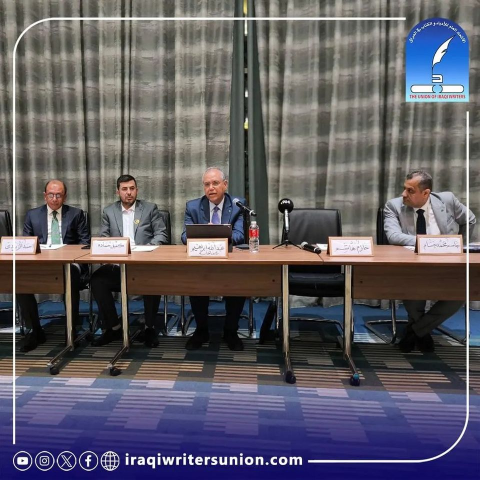 شعراء عرب .. مهرجان المربد العريق أتاح لنا الغوص أ