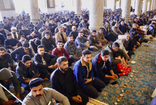 خطيب جمعة الكوفة : علينا أنْ نُقاطِع الفاسِدين فلا