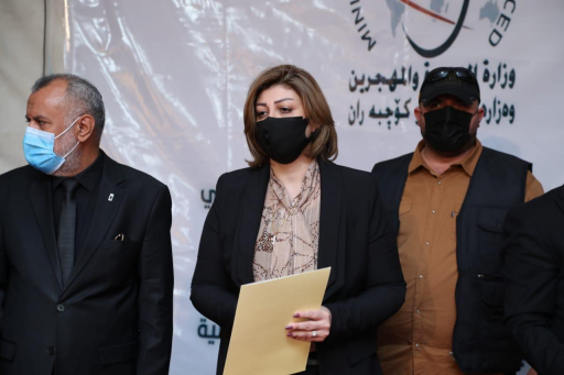 وزيرة الهجرة توزع شقق مجمع ميسان السكني على 300 عا