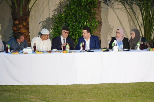  السوداني يزور دار المسنين ببغداد ويؤكد : حرصه على