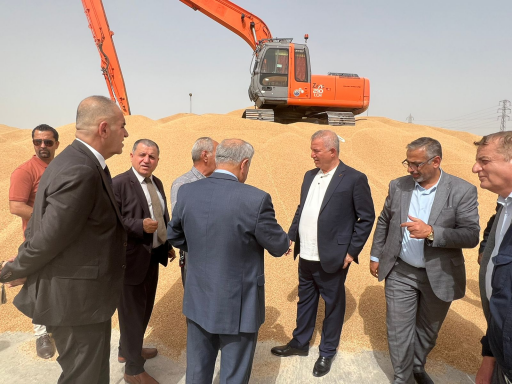مدير عام تجارة الحبوب يطلع ميدانيا على اليات الموس