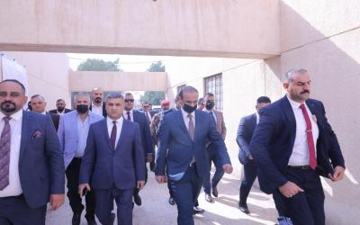 وزير العمل والشؤون الاجتماعية " من البصرة &qu