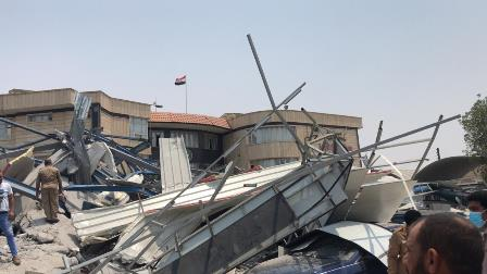 اصابة عدد من العمال بانهيار سقف بناية وسط البصرة 