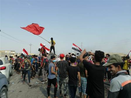 بالصور.... ذي قار تشهد احتجاجات وتظاهرات وقطع طرق 