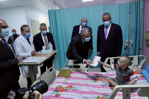   وزير النفط يزور مستشفى الطفل التخصصي في البصرة 