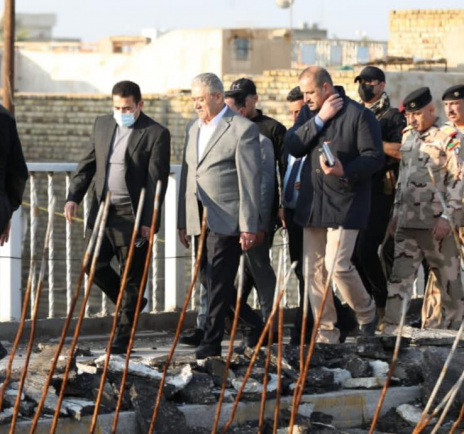 وفد خلية ازمة الطوارئ يزور  جسر الناصرية