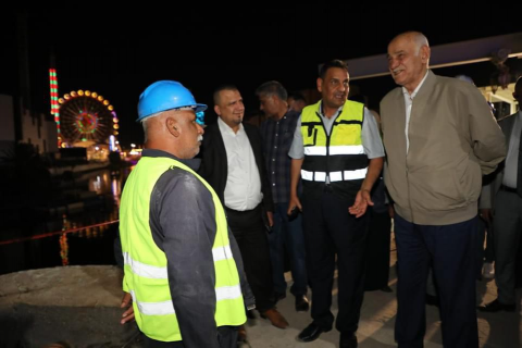 وزير الموارد المائية يجري جولة ميدانية ليلية على ا