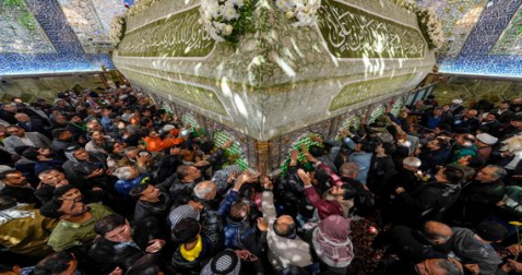 مئات الالاف من الزائرين تحيي ذكرى ولادة أمير المؤم