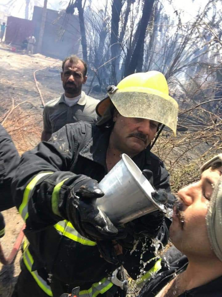 بعد ان طوقت منازلهم النيران .. إجلاء  3000 مواطنا 