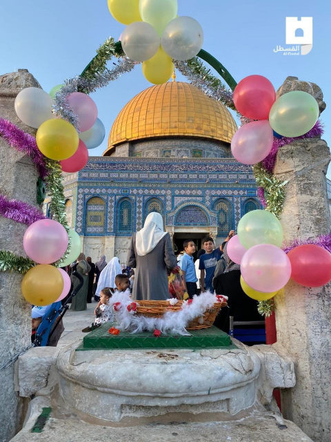 بالصور... بالرغم العدوان الإسرائيلي ..  تكبيرات وص