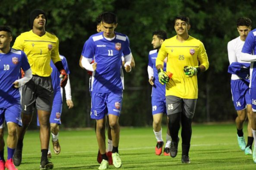 منتخبات الكويت والبحرين وفلسطين تجري تدريباتها في 
