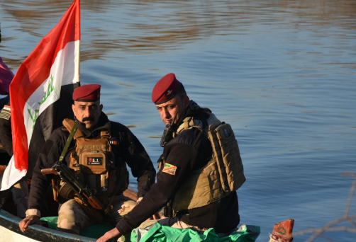 القبض على عدد من المطلوبين للقضاء و مصادرة أسلحة ش