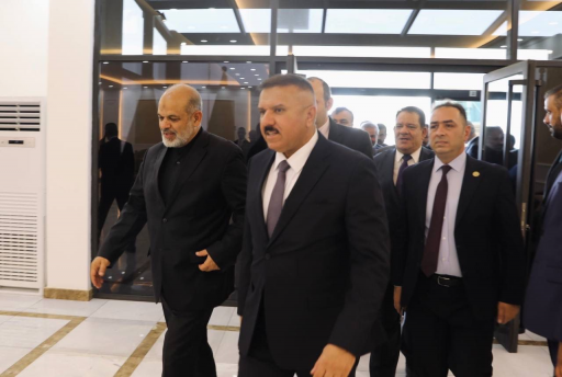 وزير الداخلية الايراني  يصل الى العاصمة بغداد 