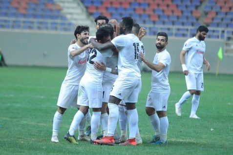  النوارس يحلق بثلاث نقاط من النجف