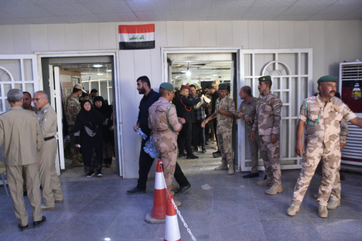 بالصور .. طيران الجيش يؤمن الحماية الجوية للوافدين