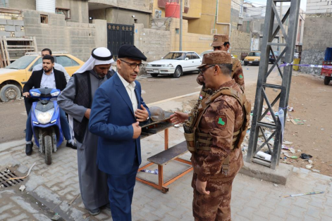 قائدا العمليات والشرطة في البصرة يشرفان على تأمين 