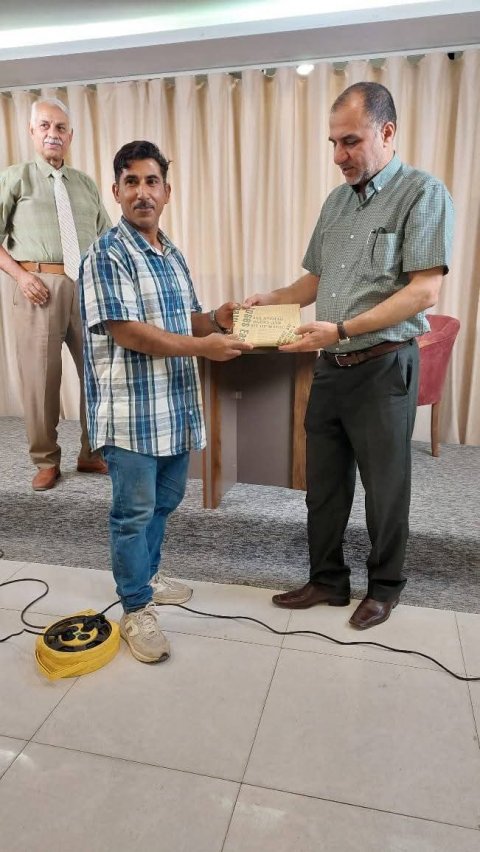 صورة مرفقة