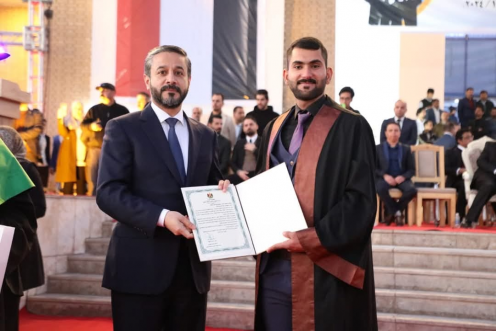جامعة الكوفة تحتفل  بتخرج  دفعة جديدة من طلبتها &q
