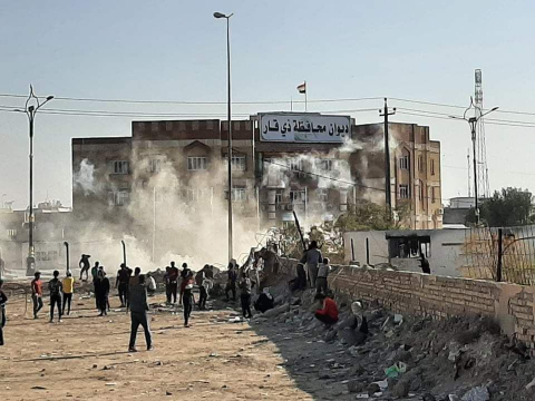 بالصور.. تجدد المواجهات بين محتجين وقوات الامن في 