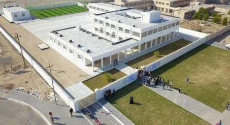 حكومة البصرة المحلية تفتتح مدرسة متوسطة في حي الغد