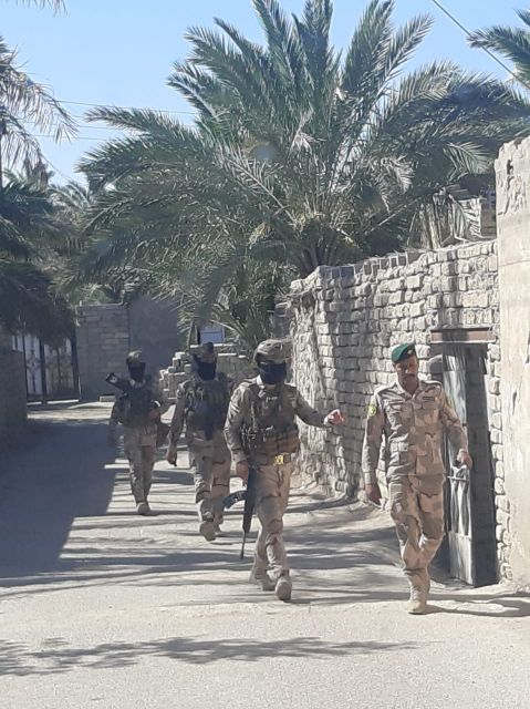 عمليات البصرة تنفذ عملية تفتيش للبحث عن مطلوبين وا