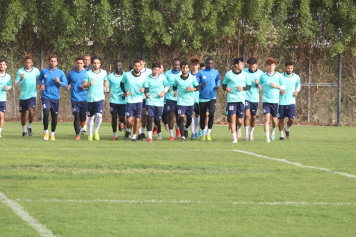 عادل ناصر يقود الميناء في مواجهة الطلبة 