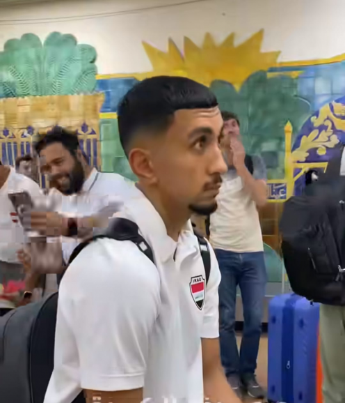 منتخب العراق لكرة القدم  يصل البصرة 