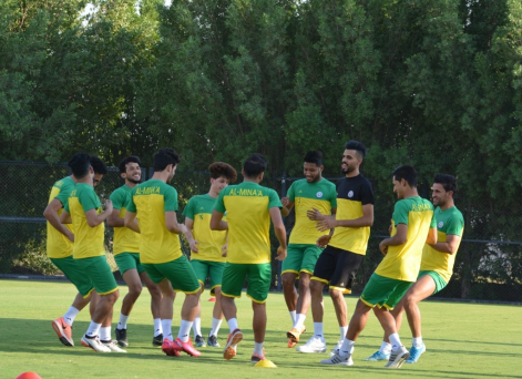 بانتظار وصول مدربه الروماني ... الميناء يواصل تدري