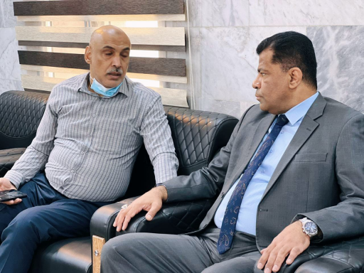 معاون محافظ  البصرة يقدم التعازي لعوائل ضحايا حادث