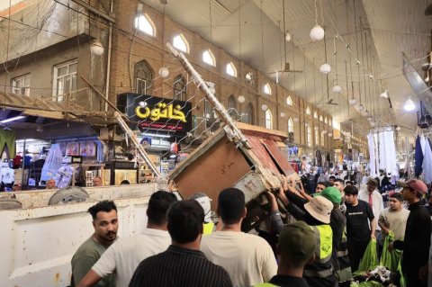 بلدية الكوفة تواصل حملاتها لإزالة المخالفات والتجا