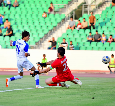 الميناء يتوج بطلا لدوري الدرجة الاولى بكرة القدم 