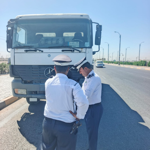 مرور البصرة  ضبط وحجز مركبة /  نوع خباطة /  تناثرت