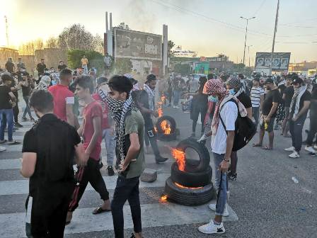 تظاهرة في البصرة تطالب بالكشف عن قتلة المتظاهرين و