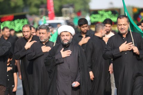 بمشاركة حشود غفيرة في البصرة : تشييع رمزي مهيب لنع