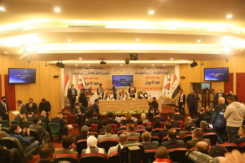 النقل توقع عقدا مع شركة دايوو الكورية لانشاء ميناء