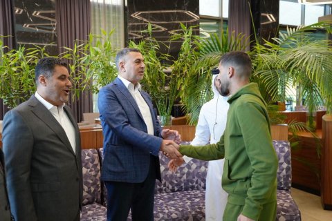 محافظ البصرة يلتقي وفد نادي السد القطري 