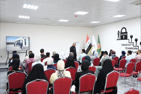 رئيس الجامعة التقنية الجنوبية يؤكد لطلبة الدراسات 