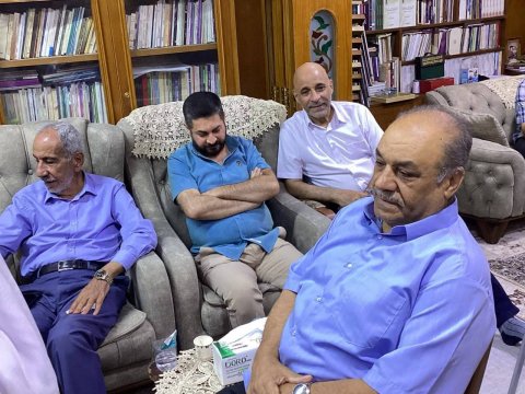 صورة مرفقة