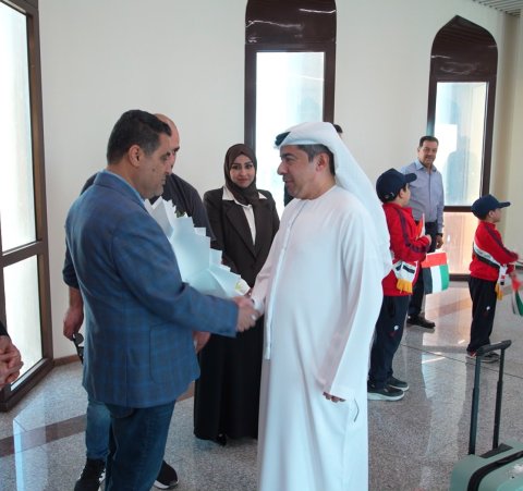 وفد نادي العين الإماراتي لكرة القدم  يصل  البصرة ل
