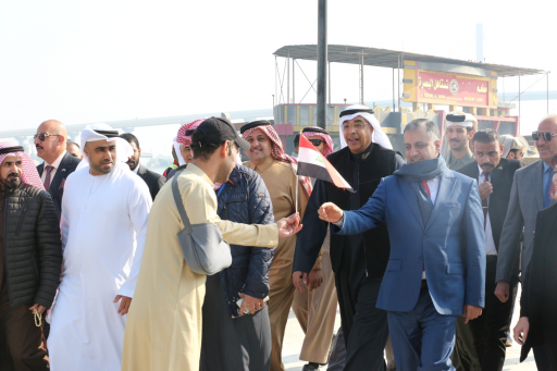 وزير الشباب والرياضة يصطحب سفراء الدول الخليجية في