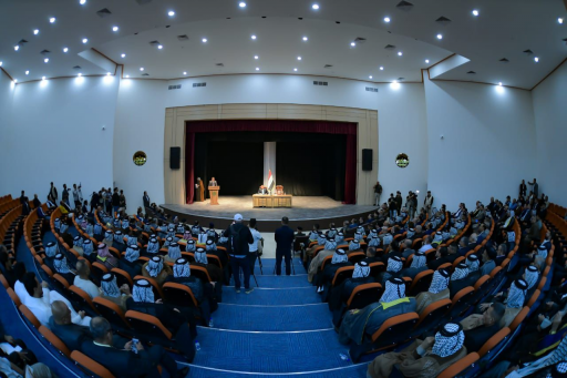 وزير الداخلية  يلتقي  بشيوخ عشائر ذي قار ويؤكد : ت