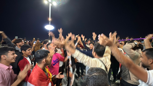 بالصور ..تجمع جماهيري في كورنيش البصرة  لمؤازرة من
