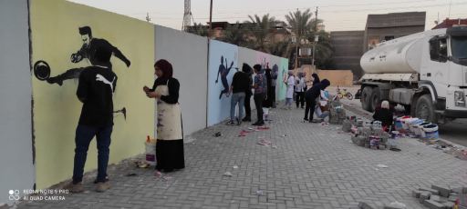 حملة تطوعية  في البصرة لتزيين ورسم لوحات متنوعة اس