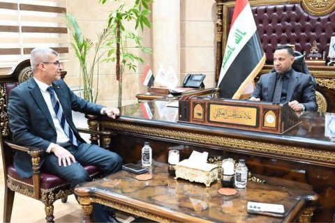 مدير عام موانئ  ووكيل  وزارة النقل يبحثان دعم منفذ الشلامجة لوجستياً