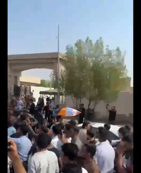 شريحة العقود ضمن الـ 13 ألف درجة وظيفية في البصرة يطالبون بصرف مستحقاتهم المالية