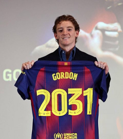 برشلونة يتعاقد رسمياً مع الإنجليزي أنطوني غوردن حتى 2031